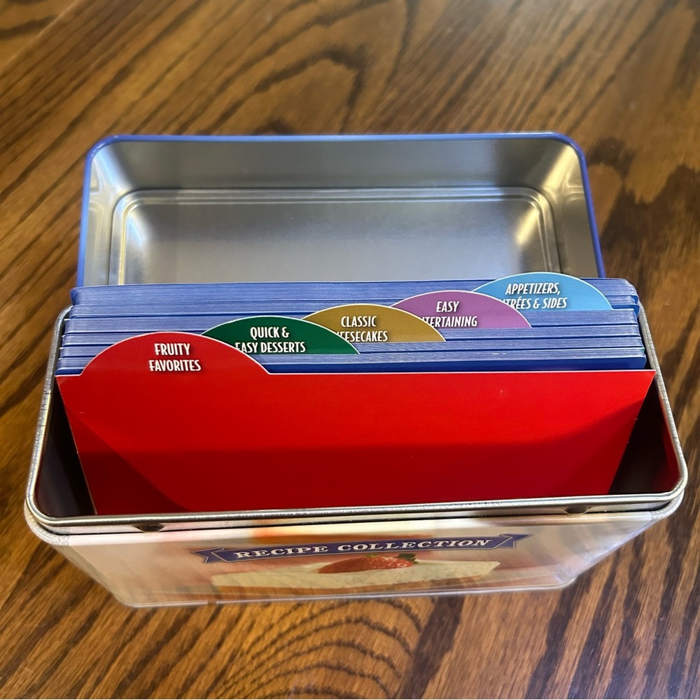 Philadelphia Recipe Collection Tin - Picture 4 of 6